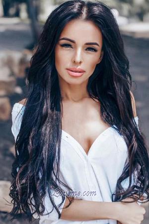 192678 - Anastasiya Age: 33 - Russia