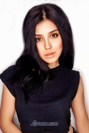193768 - Darina Age: 26 - Russia