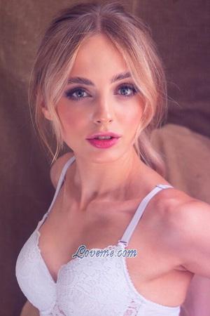 193869 - Snezhana Age: 20 - Ukraine