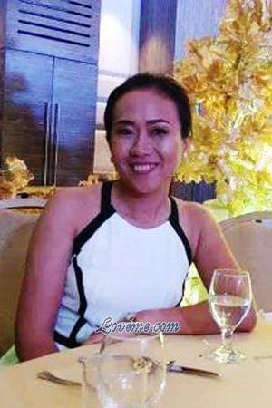 195169 - Rotchel Age: 38 - Philippines