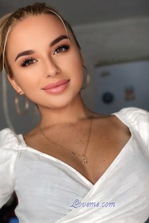 224101 - Anastasiia Age: 23 - Ukraine