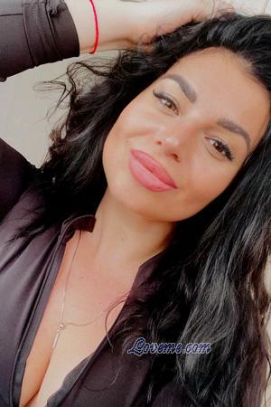 225079 - Irina Age: 38 - Ukraine