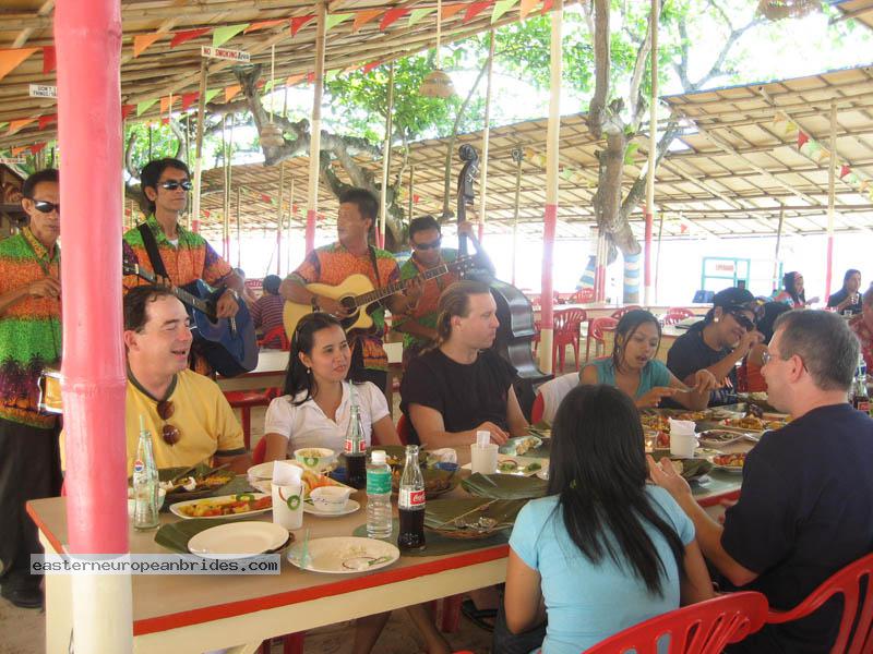 Philippine-Women-2004