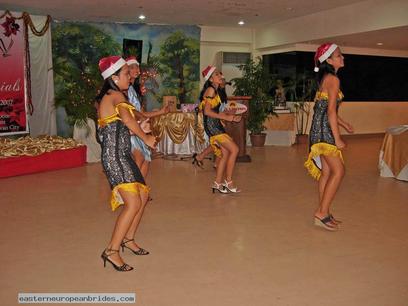 philippine-women-17